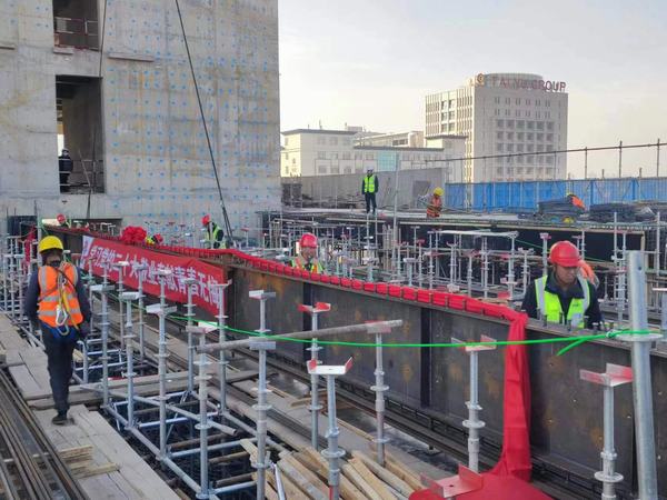 陕煤建设铜煤公司：基层项目部青年突击队“青”尽全力 浇筑热土