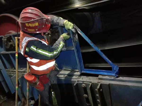 陕煤建设机电安装公司顺利完成沙梁矿安装工程并运转