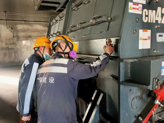 陕煤建设洗选煤运营公司神渭首端运营项目部：把好“年关”，站好岗