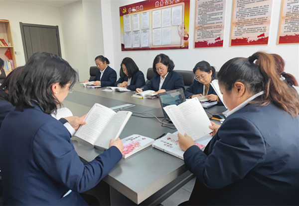 陕煤建设矿建三公司开展“三八”妇女节主题读书活动