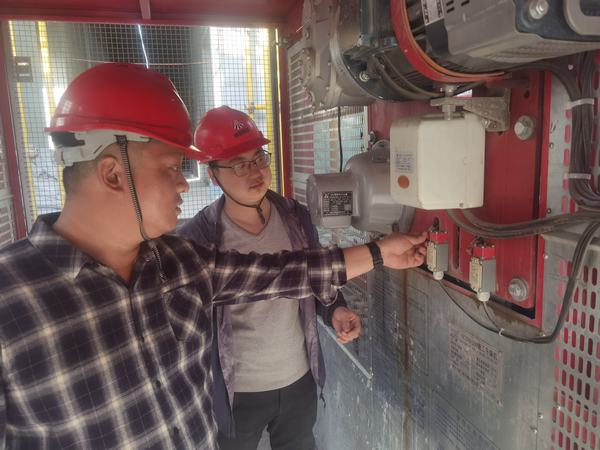 陕煤建设韩城分公司土建六项目部安全生产“齐步走”