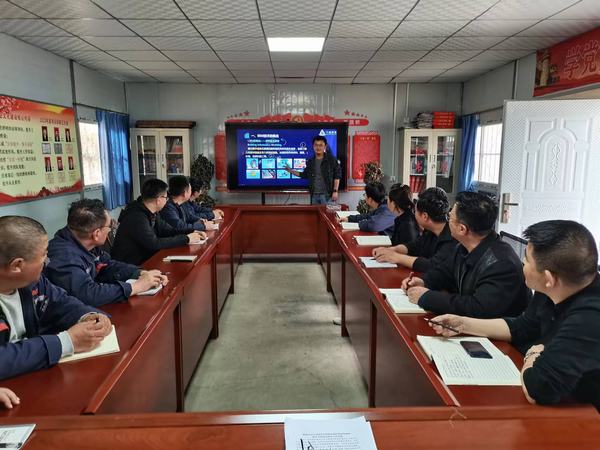 陕煤建设韩城分公司土建十二项目部：技术大拿“开小灶” 技能提升“蓄能量”