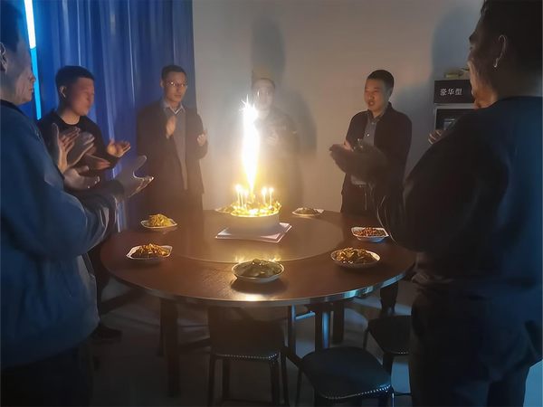 陕煤建设路桥分公司：有一种幸福叫集体生日会