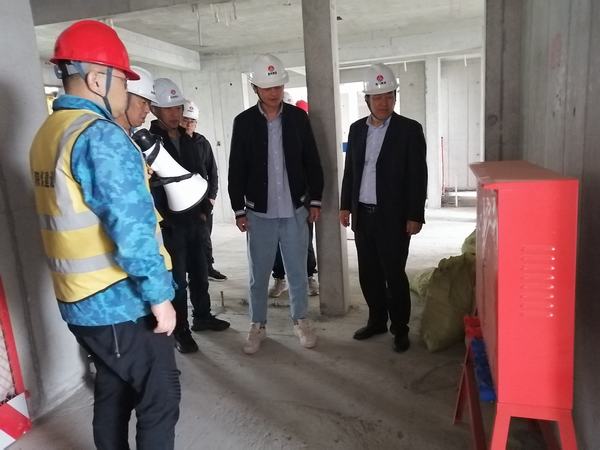 陕煤建设铜煤公司组织一线管理人员赴中建、陕建施工项目现场开展观摩学习活动