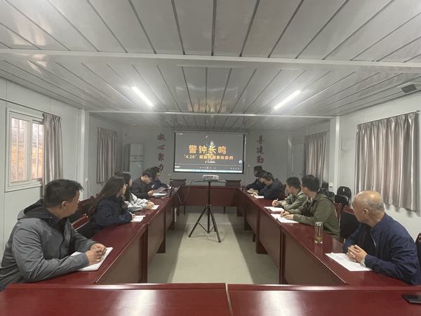 陕煤建设韩城分公司土建六项目部:点亮“三盏灯”安全不“迷路”