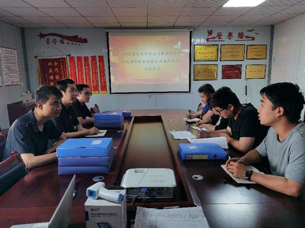 学习交流拓思路 互学互鉴促提升