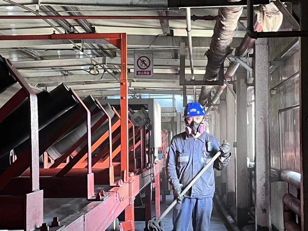 “他们”不止是父亲