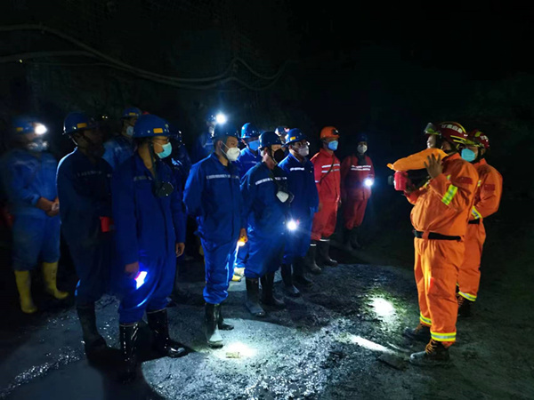 陕煤建设矿建三公司：顶板事故应急演练“动真格”！