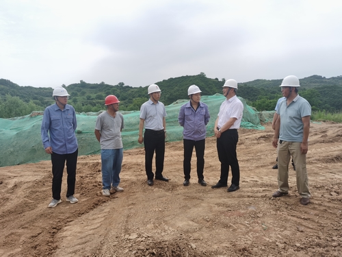陕煤建设西北分公司：陇县县委副书记翟建平一行到陇县100MW 农光互补发电项目检查指导