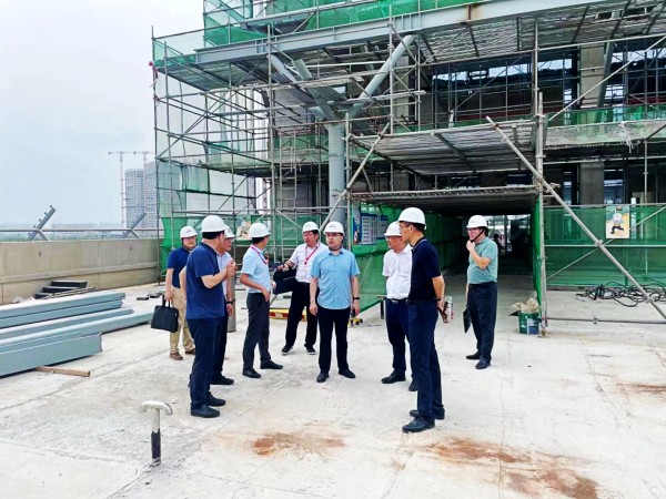 中电科西北集团有限公司董事孙亭莅临北斗星基项目参观指导