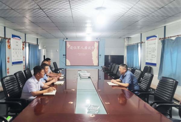 陕煤建设矿建二公司：情系老兵 党送温暖