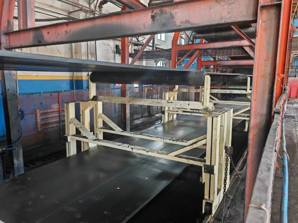 陕煤建设机电安装公司：提前1天完成红柳林矿主井胶带机带面更换工程