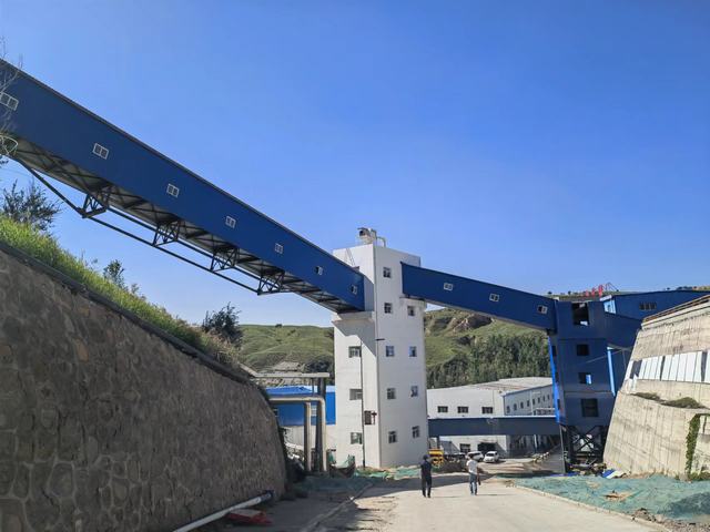 陕煤建设韩城分公司承建的涌鑫矿业安山矿煤矸石充填综合治理项目顺利通过竣工验收