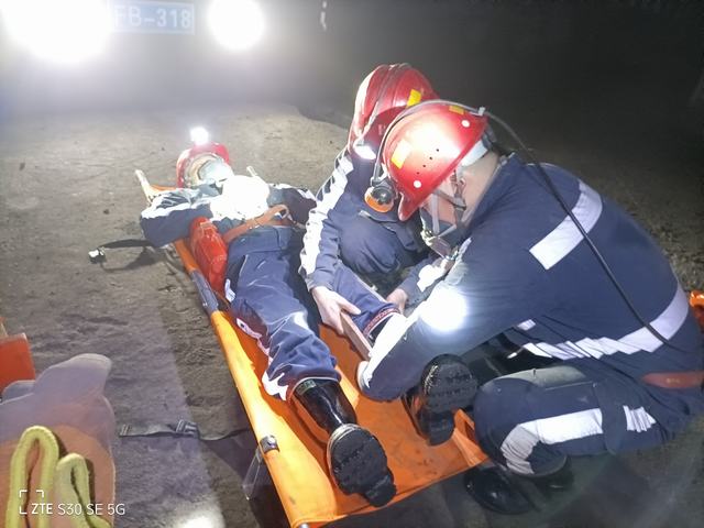 陕煤建设韩城分公司张家峁项目部抓好黄金期念好安全生产“三字经”