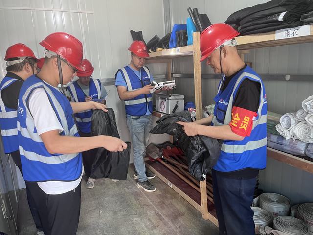 陕煤建设韩城分公司土建四项目部：未雨绸缪 打好雨季“三防”防御战