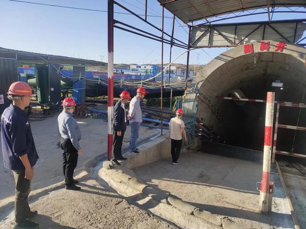 陕煤建设矿建二公司:安全生产不放假 应急值守不“打烊”