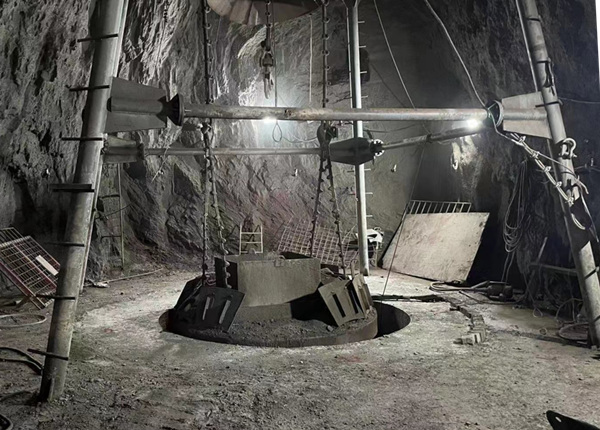 陕煤建设矿建三公司镜铁山黑沟项目部提前10天完成胶带回风井井筒掘砌施工