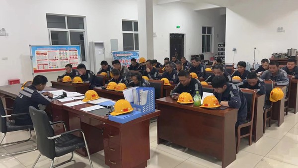 陕煤建设洗选煤运营公司神渭蒲城运营项目部： 从“心”出发  “心理课堂”理顺职工情绪