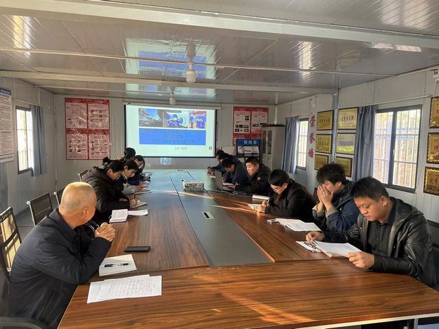 陕煤建设韩城分公司土建六项目部：精烹“套餐” 打通安全生产“最后一公里”