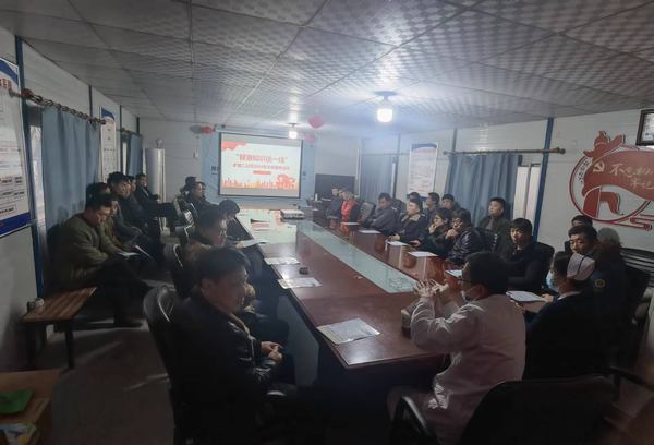陕煤建设矿建二公司开展“健康知识送一线”志愿服务活动
