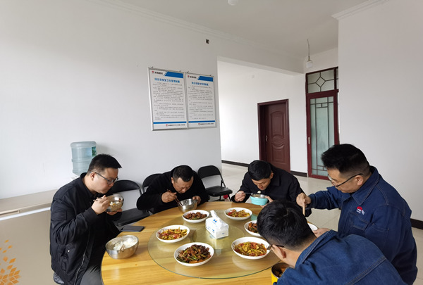 陕煤建设汉中分公司:狠抓“两堂一舍”工作 加强后勤管理