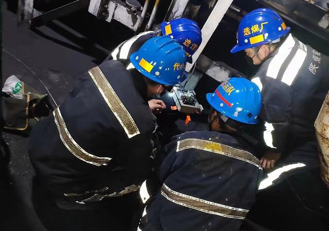 陕煤建设洗选煤运营公司红柳林洗煤厂项目部：“三字发力 ” 为火车装车“加防提效”