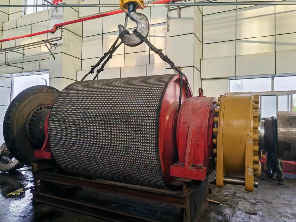 陕煤建设机电安装公司：争分夺秒更换卸载滚筒