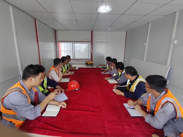 陕煤建设铜煤公司第十三项目部：精心调配安全餐 筑牢生产安全线