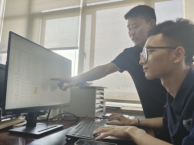 陕煤建设洗选煤运营公司神渭蒲城运营项目部：当“师带徒”遇上“教师节”  师父，我想对您说