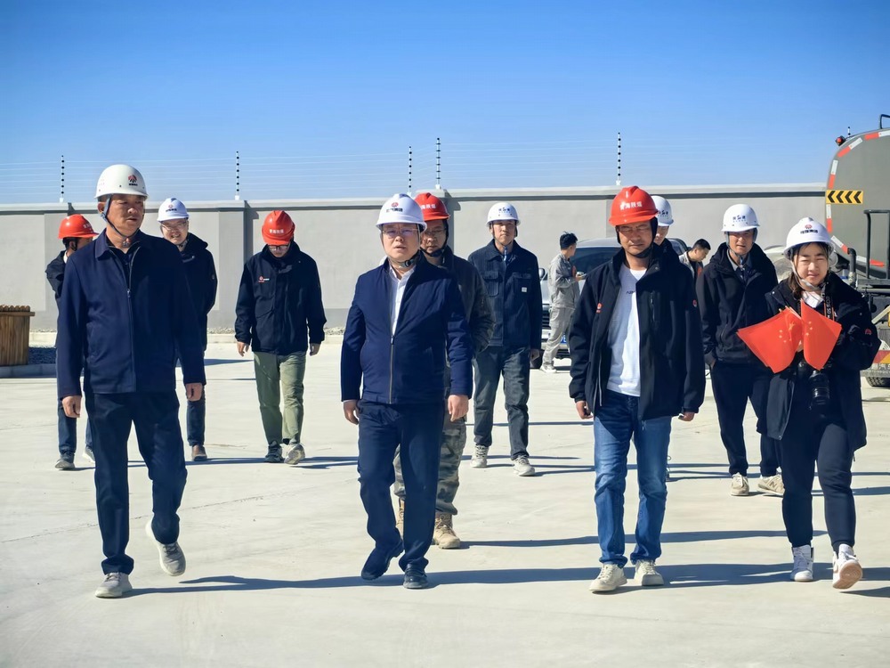 青海陕煤新能源科技有限公司董事长祝文军深入陕煤建设天工公司基层项目开展国庆节安全检查