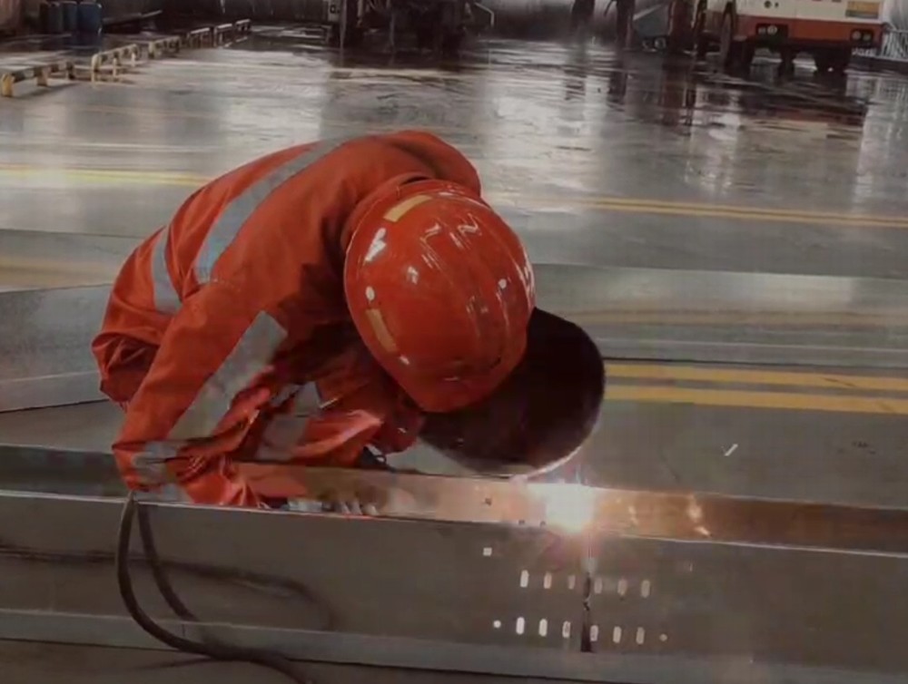 陕煤建设机电安装公司：坚守一线我在岗 献礼国庆见担当