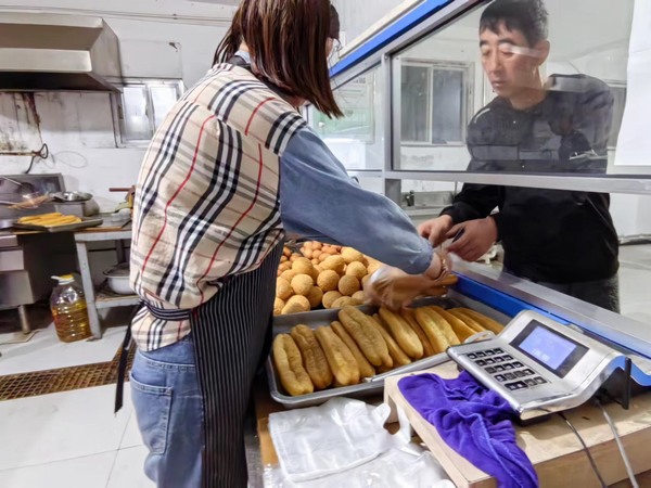 陕煤建设煤矿运营服务分公司：国庆期间强化后勤保障线  力保安全生产无忧