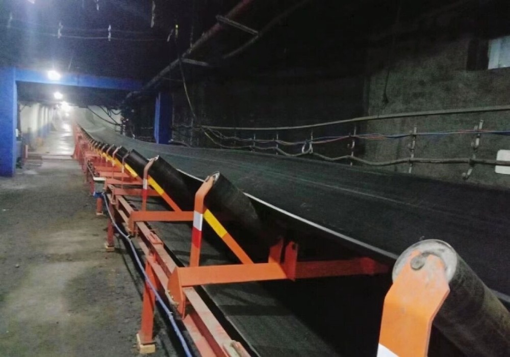 陕煤建设韩城分公司安装四项目部：文家坡矿井及选煤厂42盘区带式输送机设备及配电安装工程顺利通过竣工验收