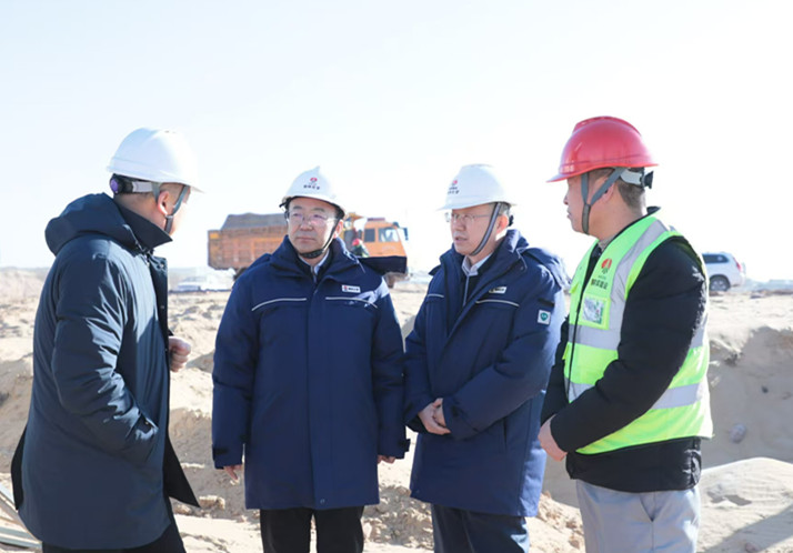 陕煤集团副总经理杜平一行到榆林化学二期项目开展四季度安全生产大检查