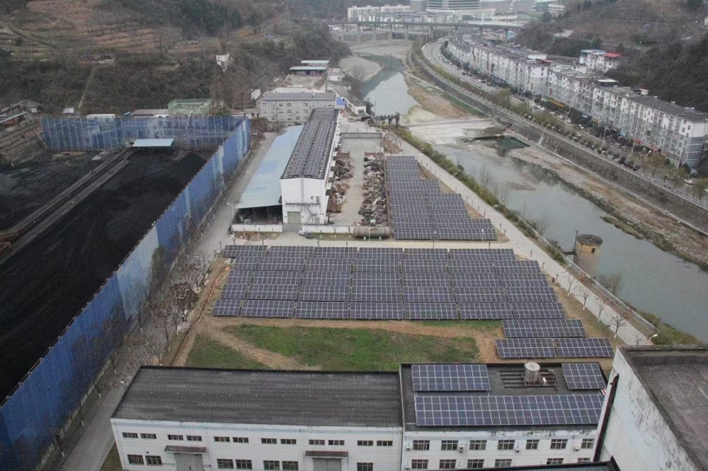 光伏发电启新篇 绿色发展绘蓝图