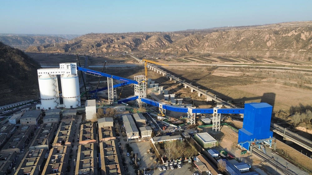 陕煤建设天工公司土建第九项目部：提前3天，9榀栈桥顺利吊装