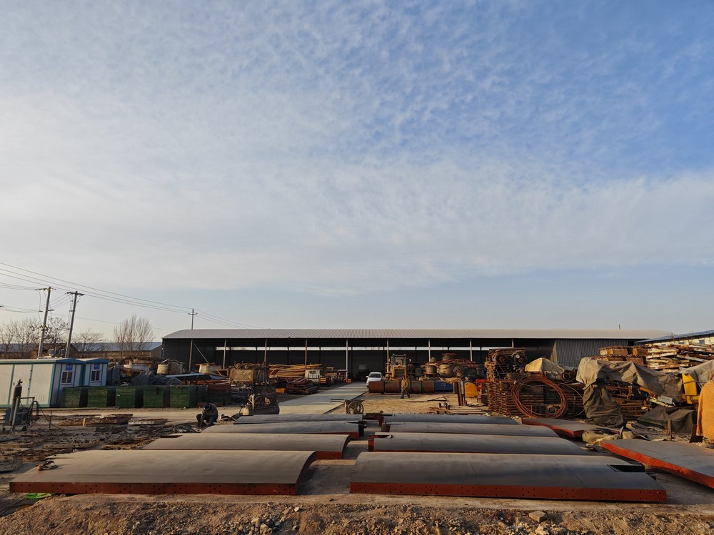 陕煤建设矿建二公司：模板改造  破旧立新“焕”新机