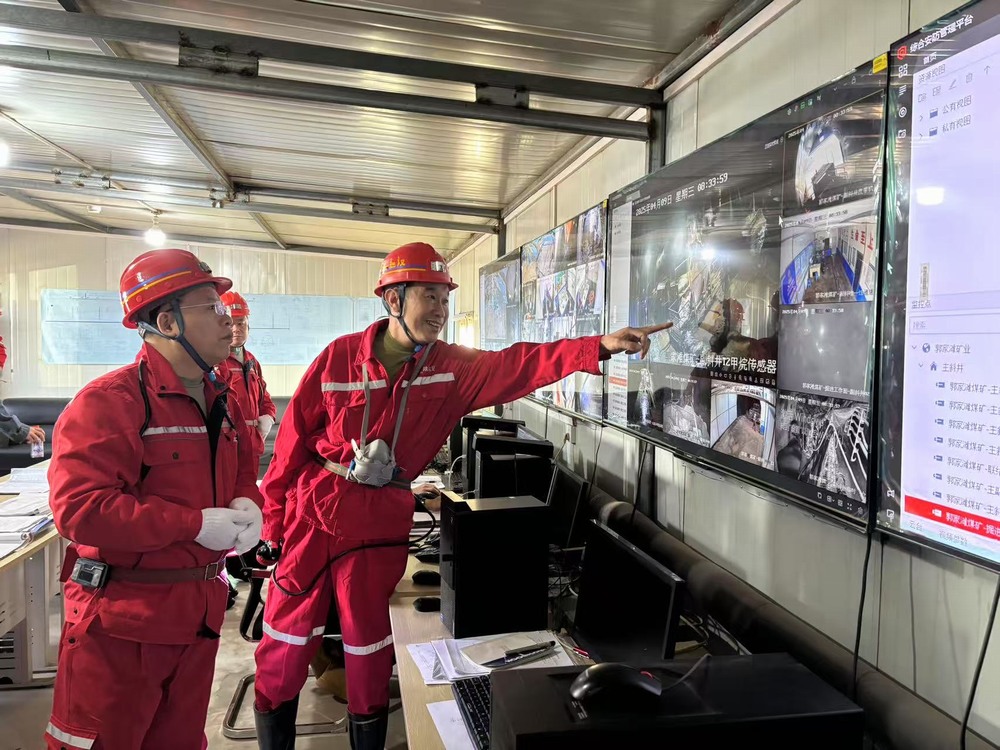 陕煤建设矿建二公司：加强安全管理 勇当安全卫士