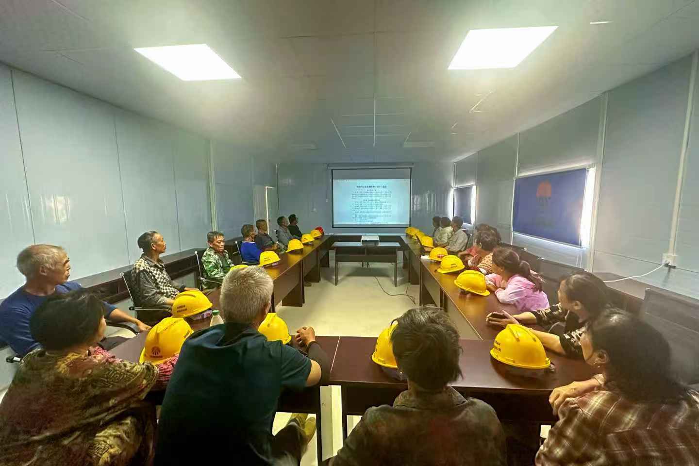 陕煤建设西北分公司：实名制管理升级——从“守口袋”到“强管理”助力农民工权益保障