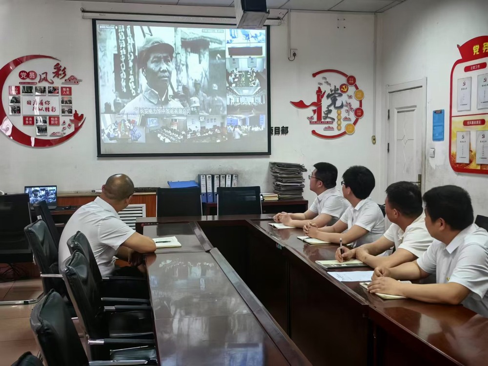 陕煤建设洗选煤运营公司柠条塔运营项目部党支部开展：“翰墨飘香扬清风，丹青溢彩话廉洁”主题党日活动