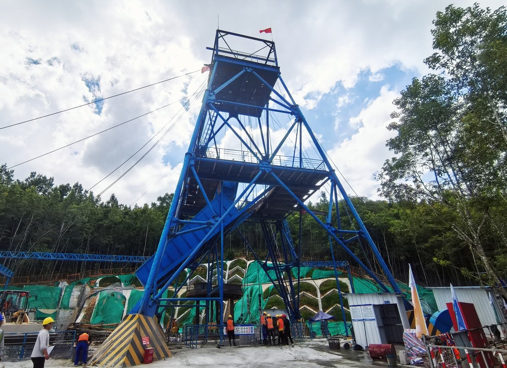 破茧成蝶 聚力攻坚