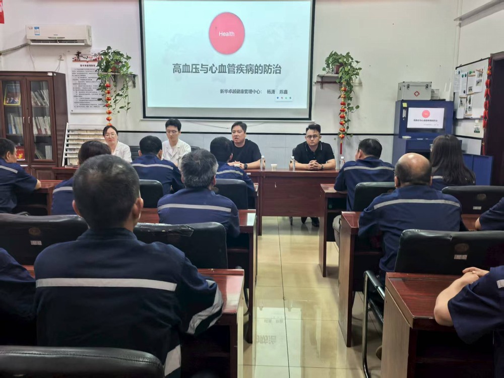 护心弦于酷暑  保平安在一线