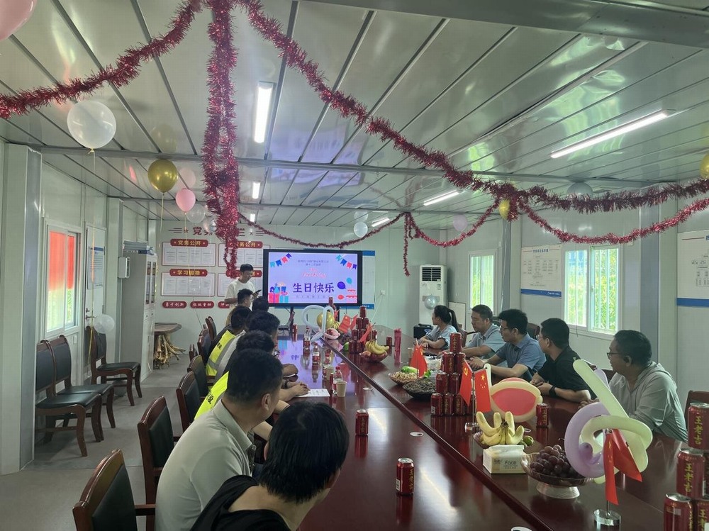 陕煤建设铜煤公司：千里之外有牵挂 集体生日暖人心