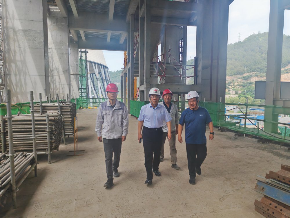 王明智深入黄陵电厂主厂房项目调研指导