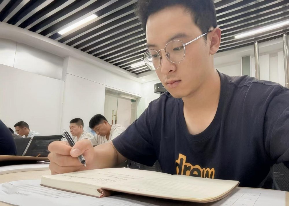 陕煤建设煤矿运营服务分公司:煤海新兵的成长注脚 青春与建设的双向奔赴