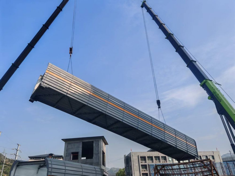 陕煤建设韩城分公司土建十一项目部:一座装配式栈桥顺利完成吊装