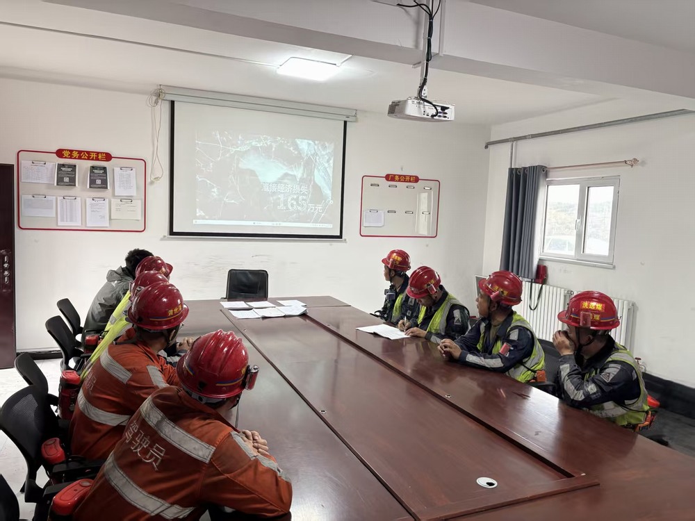 陕煤建设洗选煤运营公司第五项目部: 打出“组合拳” 把稳“安全舵”