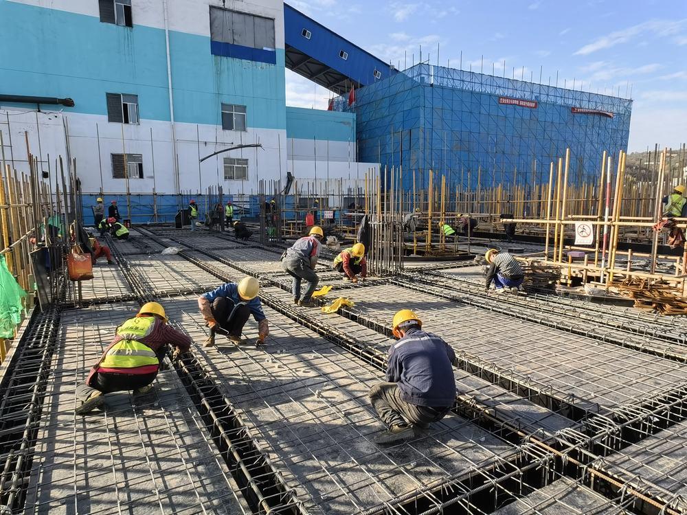 陕煤建设渭南分公司第三项目部:抢抓施工黄金期冲刺年底收官战