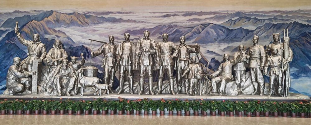 煤矿运营服务分公司：汲取历史精神 铸就实干担当