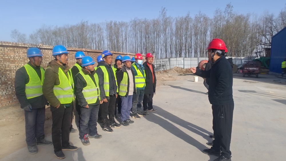 陕煤建设路桥分公司彬长项目部用行动让农民工“安薪”